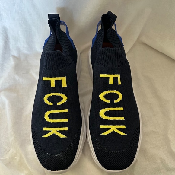 NEW - French Connection - 'FCUK' Camden Slip on Sneakers - Size 10 - Picture 1 of 9